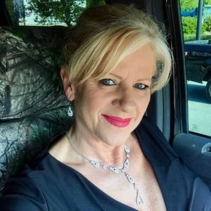 Meet your Posher, Teri